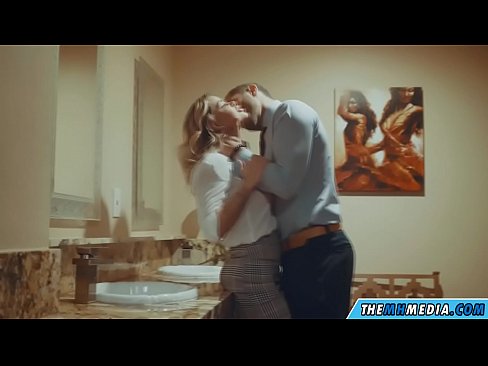 ❤️ Kui rinnakas blondiin võrgutab sind avalikus tualettruumis ❤️ Porno at et.rionews.top